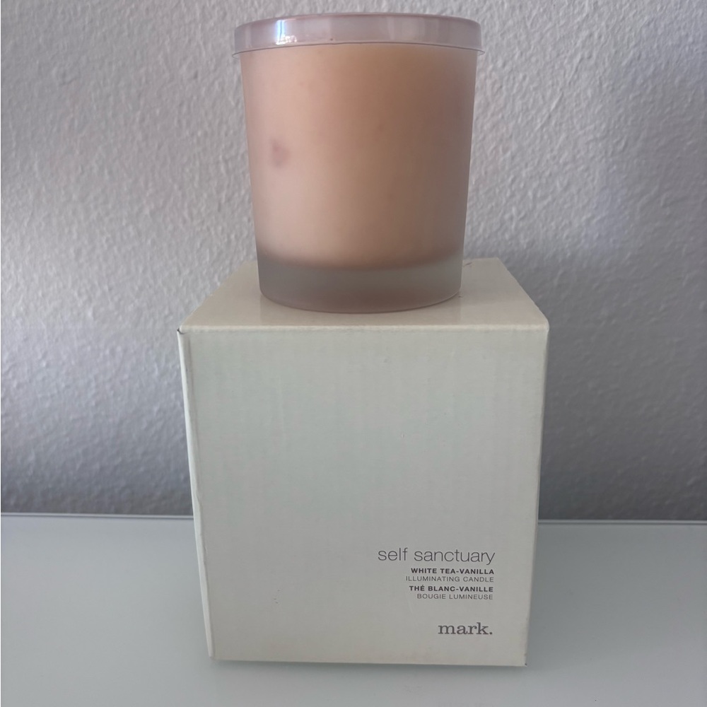 Avon Mark Self Sanctuary WhiteTea Vanilla candle